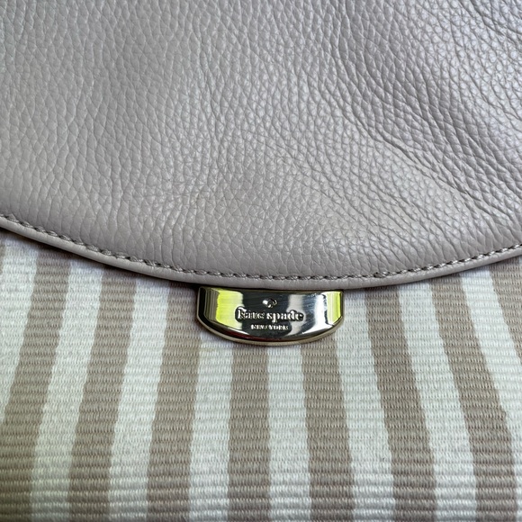 Kate Spade Handbag light Beige W/Beige Stripes Leather - Picture 4 of 16